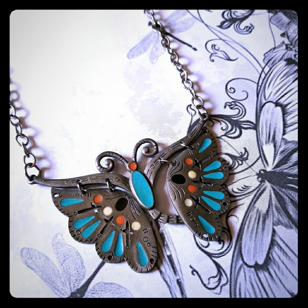 💖Amazing💖 Vintage Butterfly Necklace - Picture 4 of 8